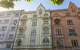 Jiriho Z Podebrad Apartments